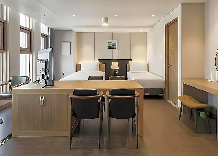 Hotel The First 4*